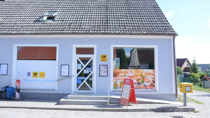 zeigt Straßenansicht des Pommerschen Landmarktes
