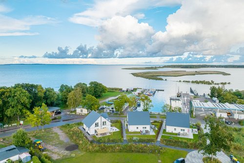 zeigt Luftbild des Standortes mit Umgebung