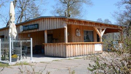 zeigt Außenansicht von Gregors Hafenbistro